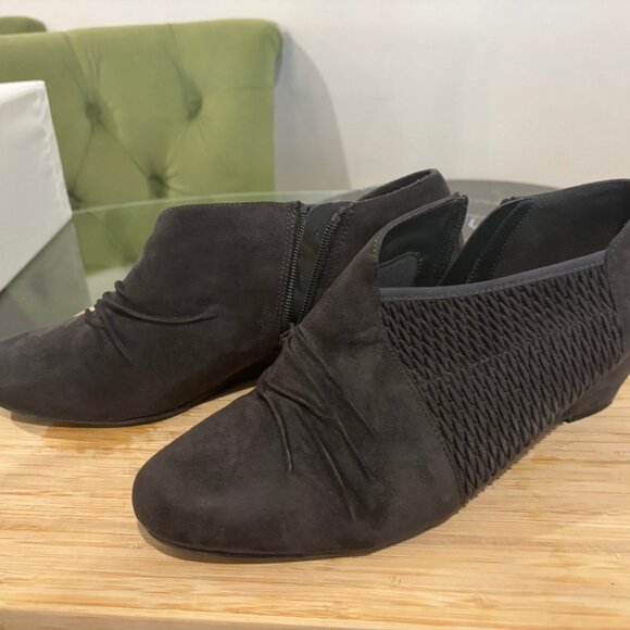 Charcoal Bootie - Picture 3 of 3